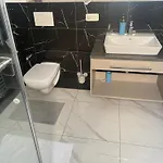Emiliana Am Bahnhof 3*