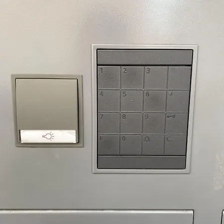 Emiliana Am Bahnhof فندق