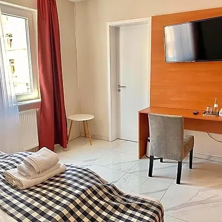 Emiliana Am Bahnhof Hotel Frankfurt am Main
