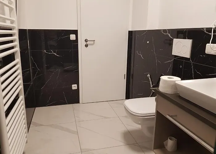 Szálloda Emiliana Am Bahnhof 3*