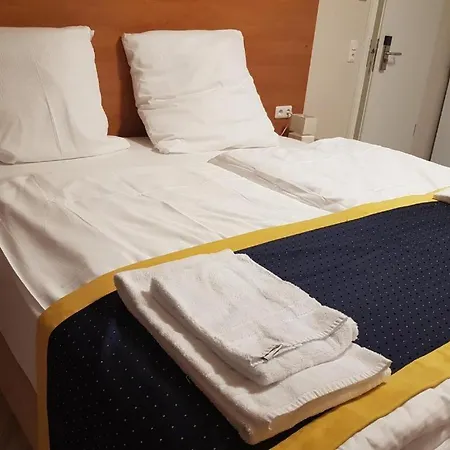 Hotel Emiliana Am Bahnhof
